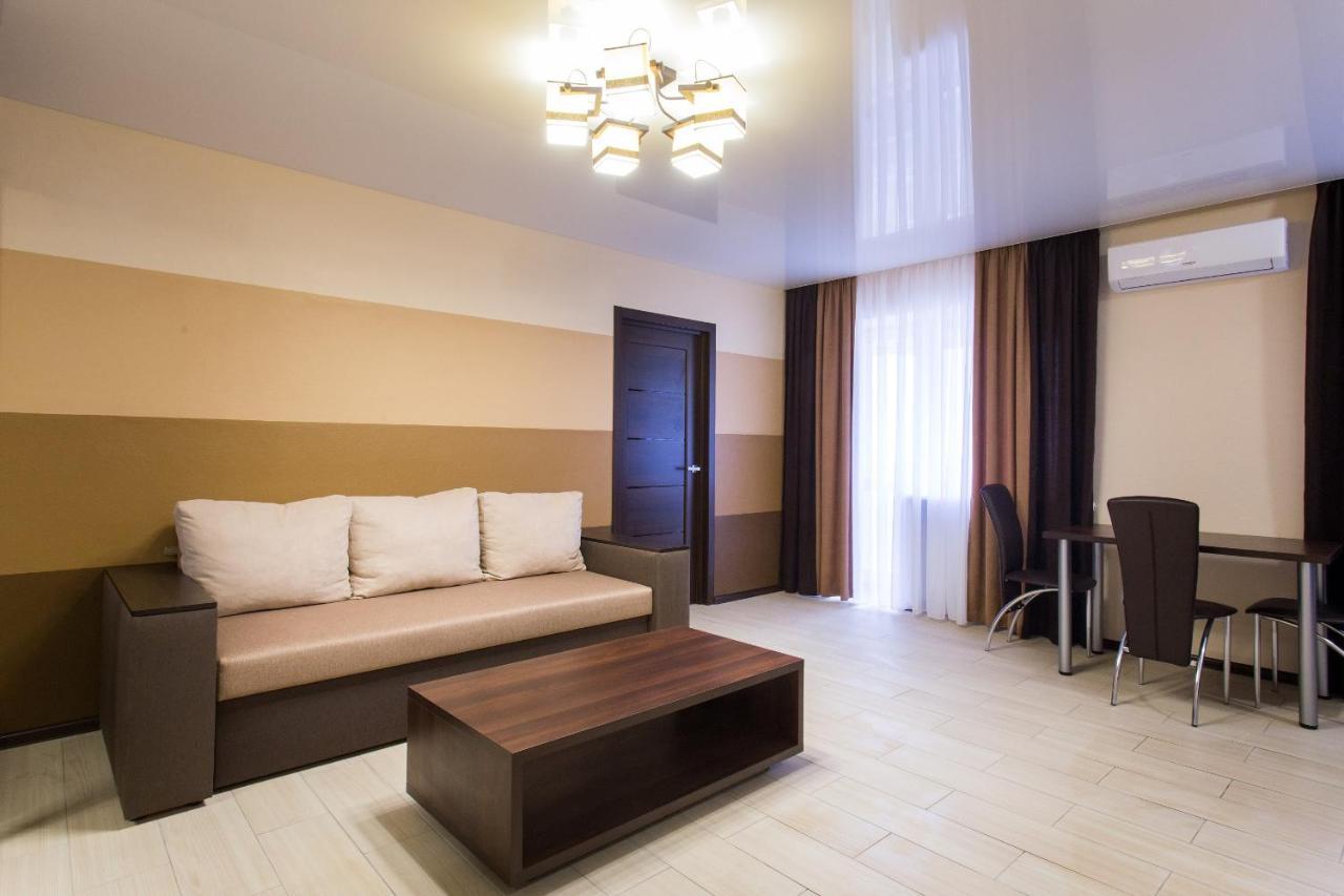 Luxury One Bedrooms 23 August คาร์คิฟ ภายนอก รูปภาพ